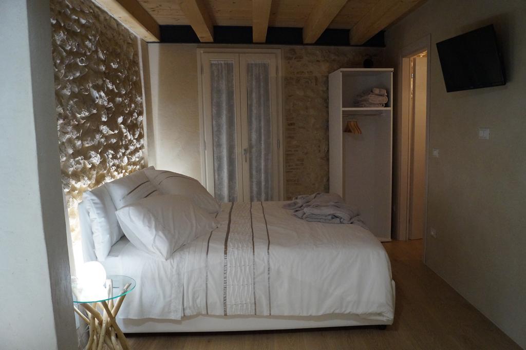 Готель Casa Daisy Paderno del Grappa Екстер'єр фото