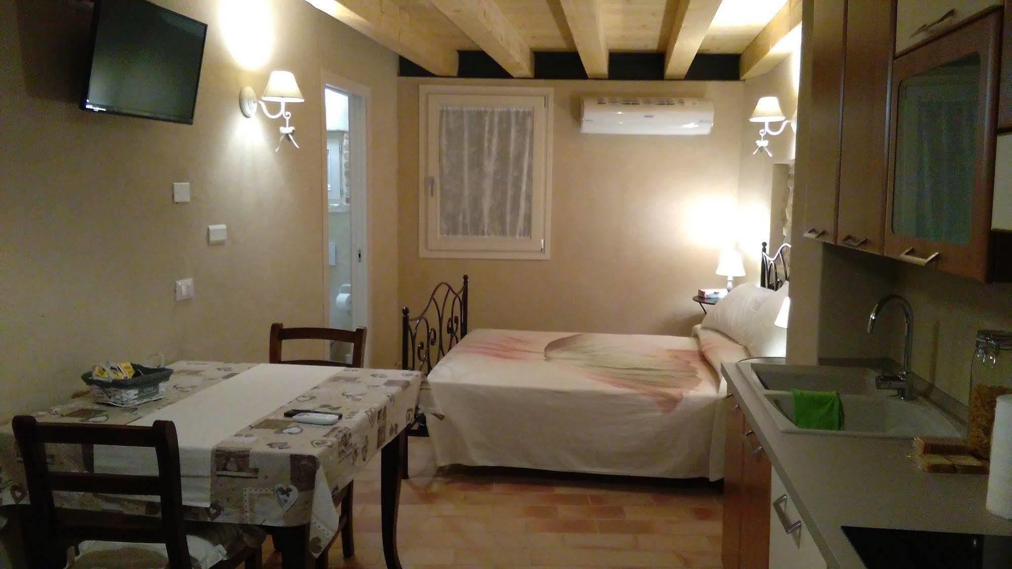 Готель Casa Daisy Paderno del Grappa Екстер'єр фото